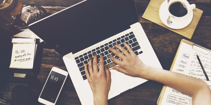 5 Signs to Turn Your Side Hustle Full-Time