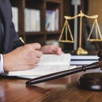 Important Things to Consider When Hiring a Personal Injury Lawyer